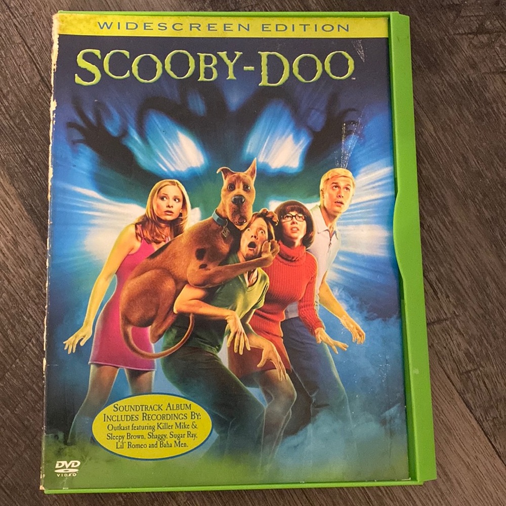 Warner Brothers “Scooby do- the movie” rated PG- used